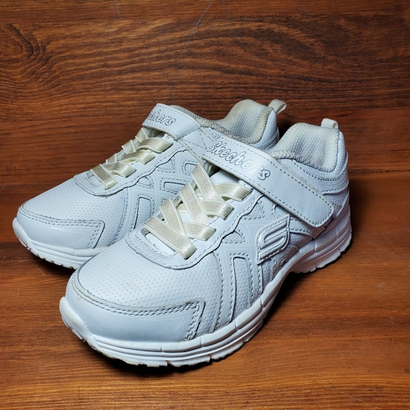 skechers with ribbon laces